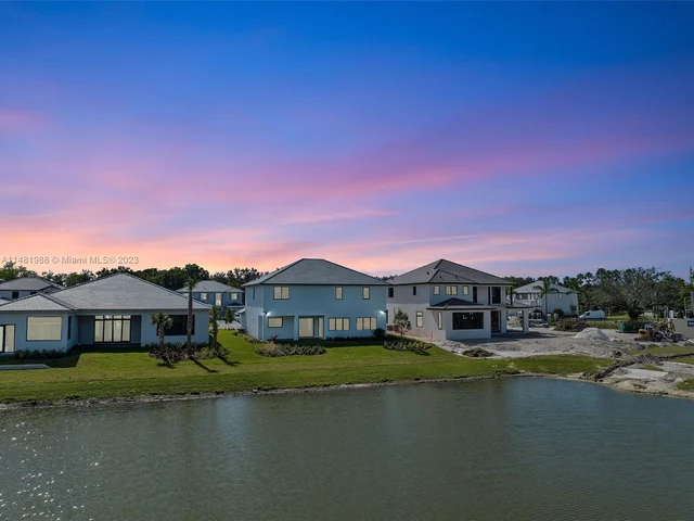 10475 SW 57th Ct, Cooper City FL 33328