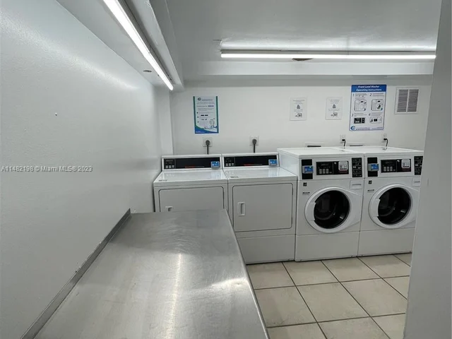 800 Parkview Dr # 126, Hallandale Beach FL 33009