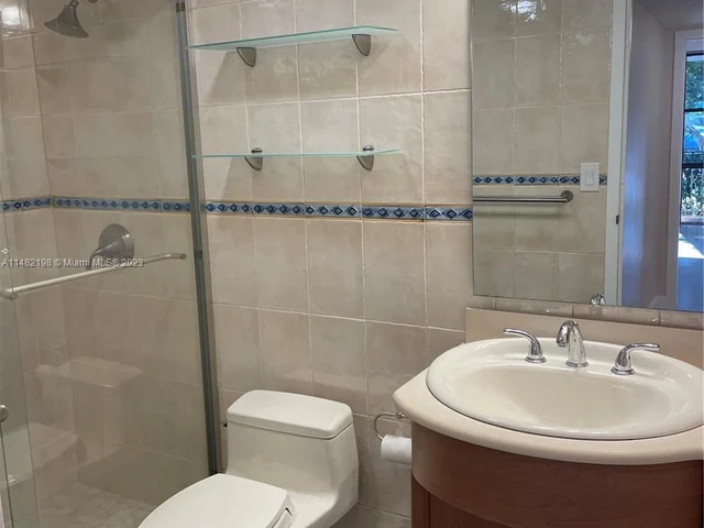 800 Parkview Dr # 126, Hallandale Beach FL 33009