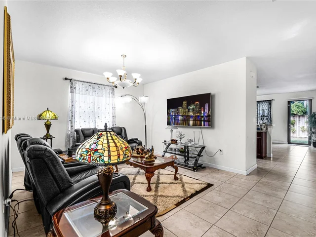 15405 SW 173rd St, Miami FL 33187