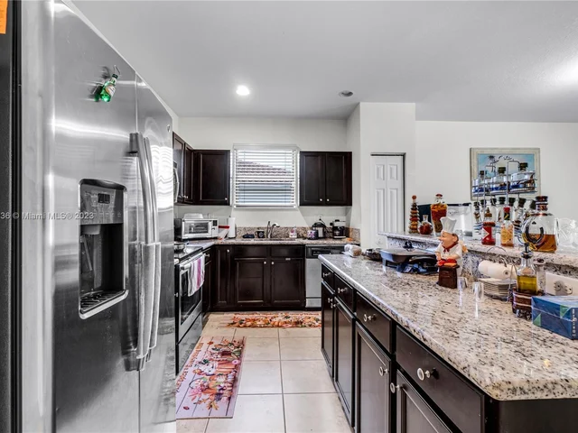 15405 SW 173rd St, Miami FL 33187