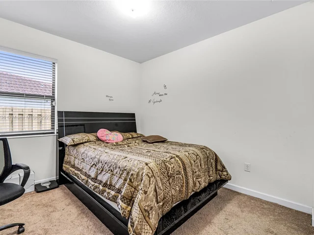 15405 SW 173rd St, Miami FL 33187