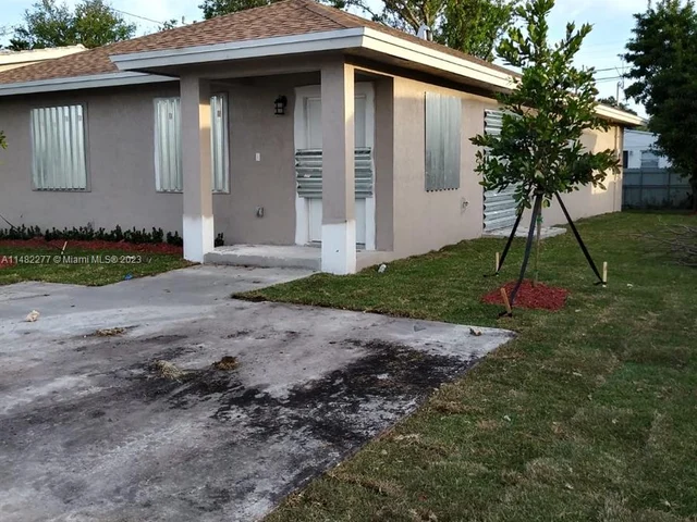 1811 NW 113th Ter, Miami FL 33167