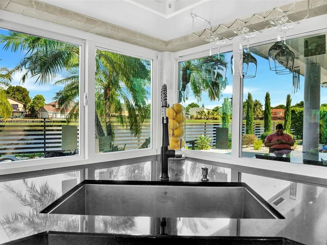 4581 SW 149th Ct, Miami FL 33185