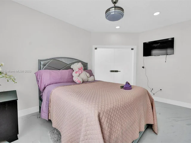 4581 SW 149th Ct, Miami FL 33185