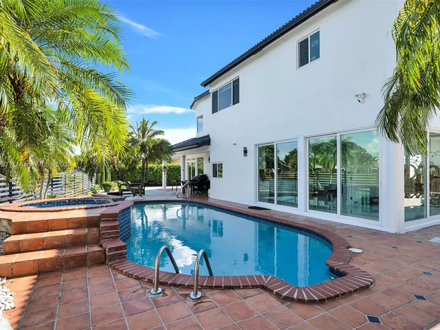 4581 SW 149th Ct, Miami FL 33185