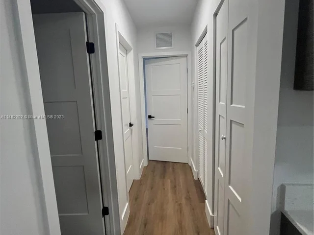 1021 NW 1st St # 6, Miami FL 33128