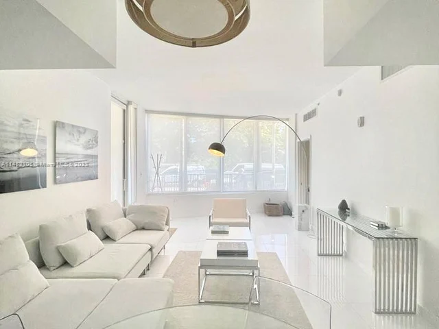 2155 Washington Ct # 110, Miami Beach FL 33139