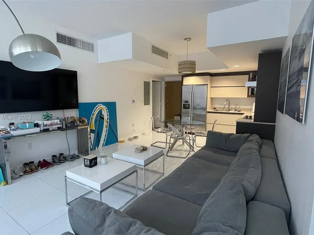 2155 Washington Ct # 110, Miami Beach FL 33139