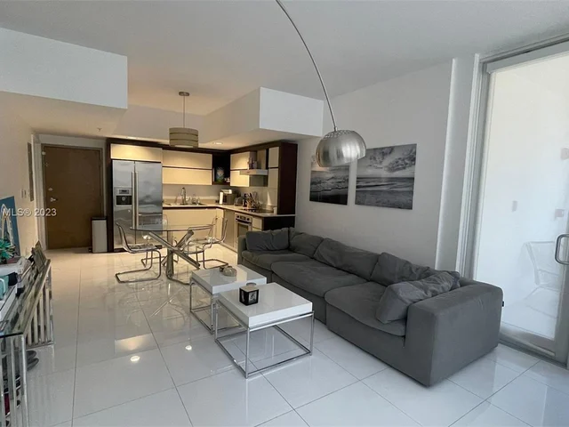 2155 Washington Ct # 110, Miami Beach FL 33139