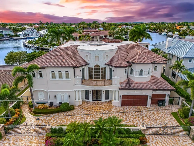 3201 NE 27th Ave, Lighthouse Point FL 33064