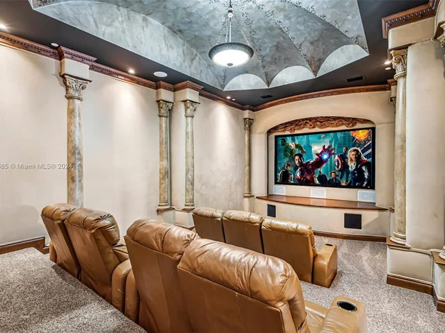 3201 NE 27th Ave, Lighthouse Point FL 33064