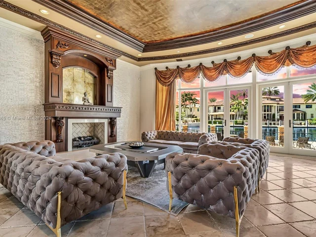 3201 NE 27th Ave, Lighthouse Point FL 33064