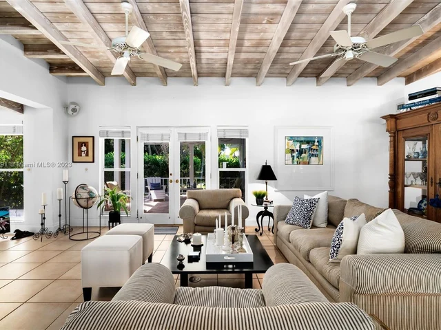 12510 Moss Ranch Rd, Pinecrest FL 33156