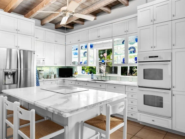 12510 Moss Ranch Rd, Pinecrest FL 33156