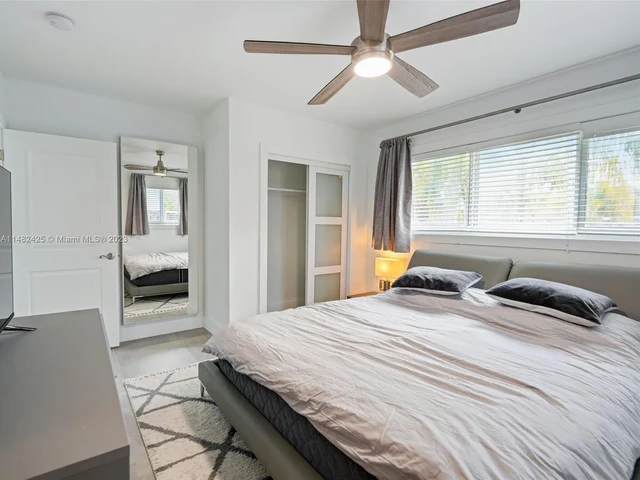 1919 NE 21st St, Fort Lauderdale FL 33305