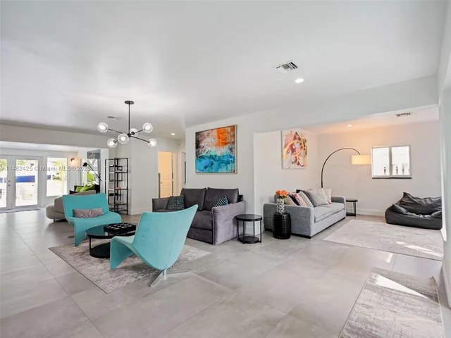 1919 NE 21st St, Fort Lauderdale FL 33305