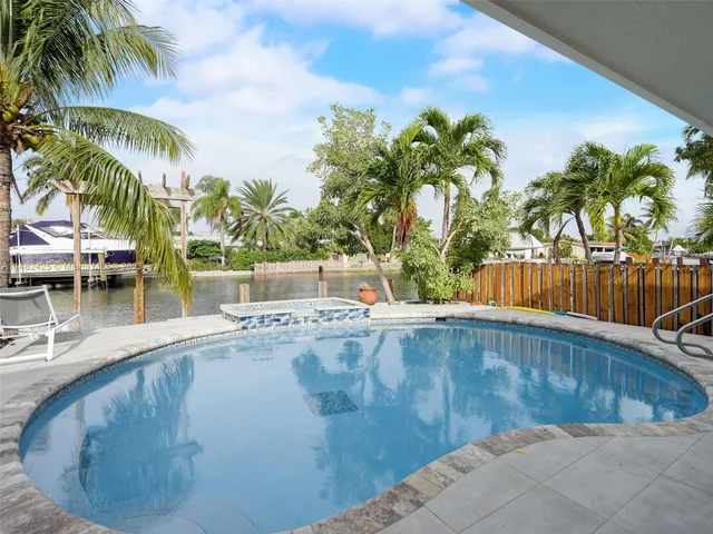 1919 NE 21st St, Fort Lauderdale FL 33305