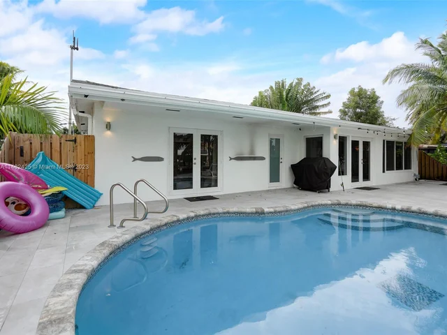 1919 NE 21st St, Fort Lauderdale FL 33305