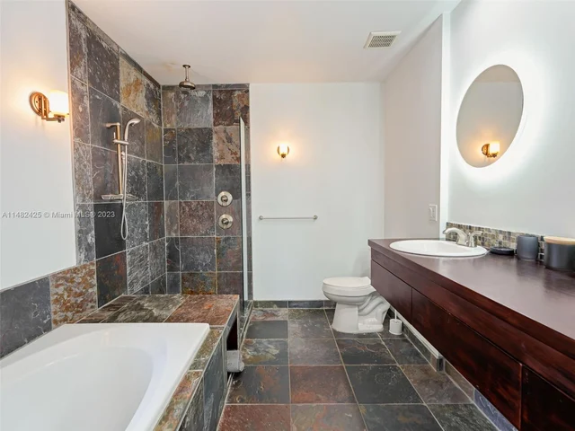 1919 NE 21st St, Fort Lauderdale FL 33305