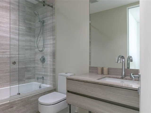 18975 Collins Ave # 1803, Sunny Isles Beach FL 33160