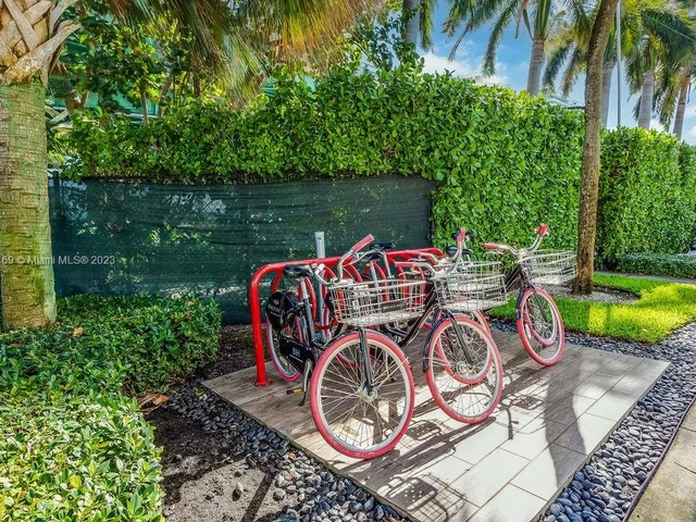 290 Bal Bay Dr # 110, Bal Harbour FL 33154