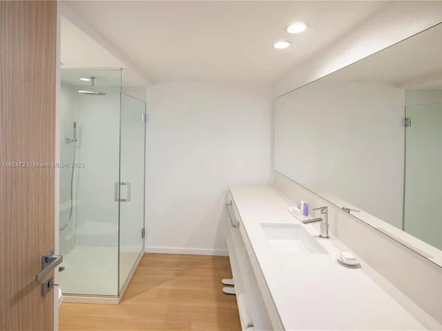 291 Bal Bay Dr # 217, Bal Harbour FL 33154