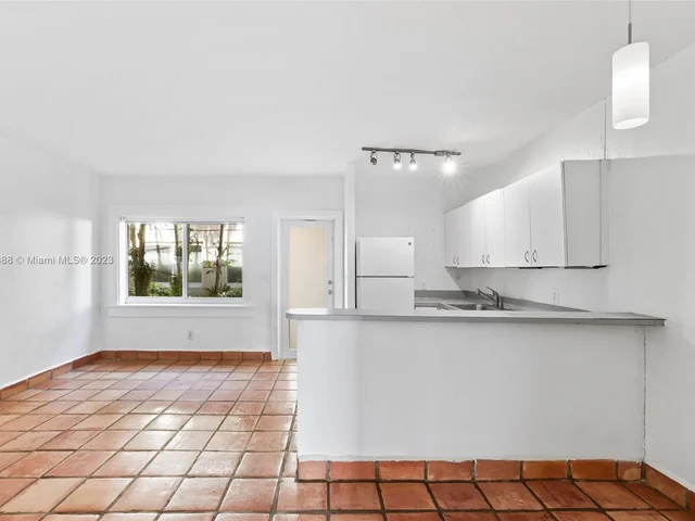 900 Meridian Ave # 103, Miami Beach FL 33139