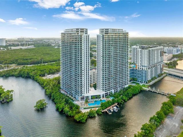 16385 Biscayne Blvd # 2207, North Miami Beach FL 33160