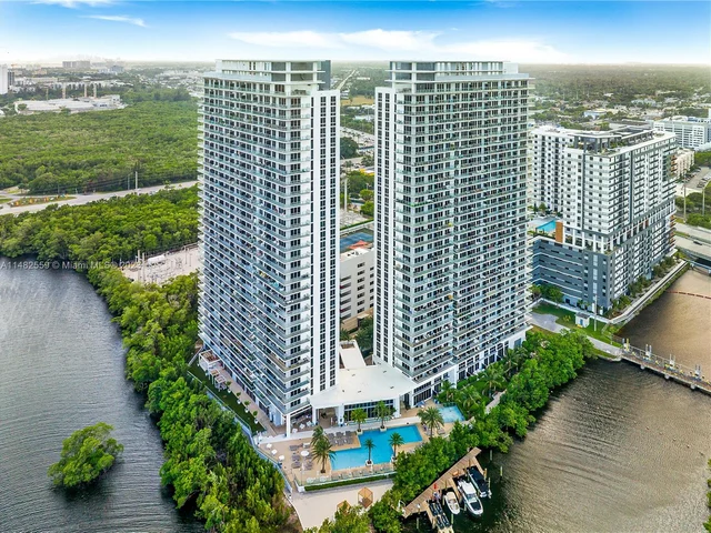 16385 Biscayne Blvd # 2207, North Miami Beach FL 33160