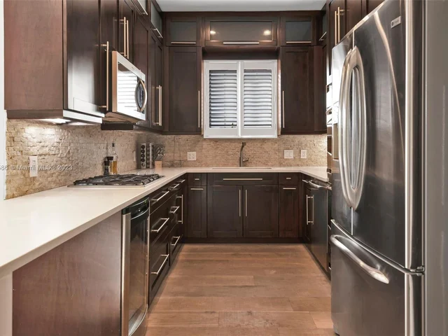 1443 Lenox Ave, Miami Beach FL 33139