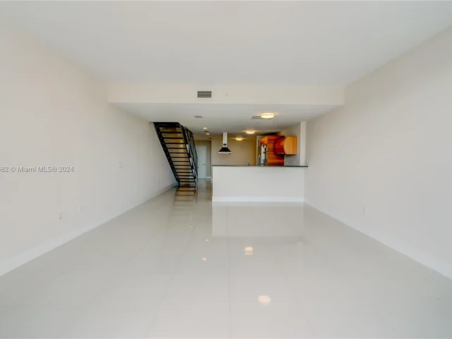 2950 NE 188 # 402, Aventura FL 33180
