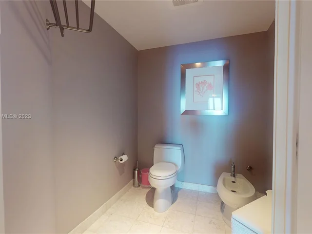 1331 Brickell Bay Dr # 2105, Miami FL 33131