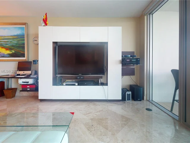 1331 Brickell Bay Dr # 2105, Miami FL 33131