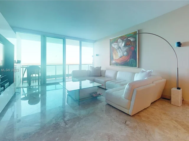 1331 Brickell Bay Dr # 2105, Miami FL 33131