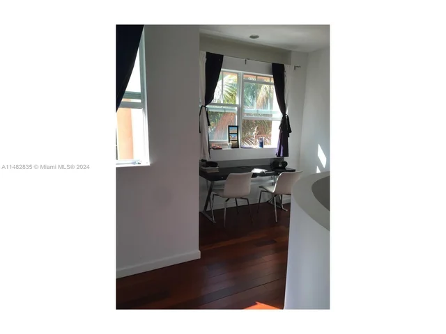 929 Meridian Ave # 5, Miami Beach FL 33139