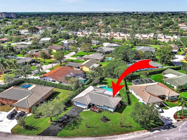 4000 NW 103rd Dr, Coral Springs FL 33065