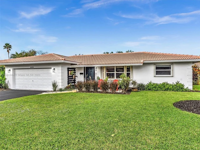 4000 NW 103rd Dr, Coral Springs FL 33065