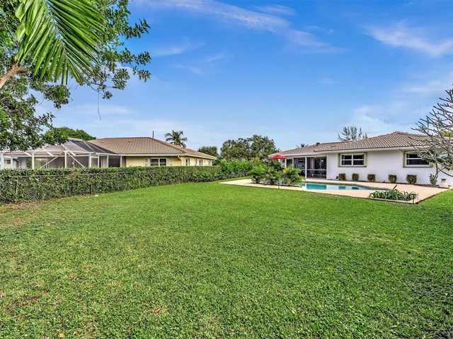 4000 NW 103rd Dr, Coral Springs FL 33065