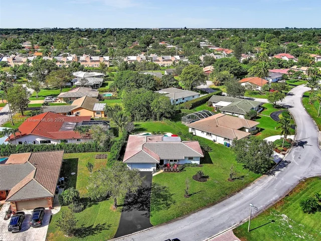 4000 NW 103rd Dr, Coral Springs FL 33065