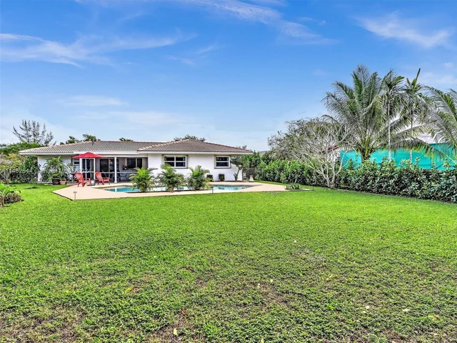 4000 NW 103rd Dr, Coral Springs FL 33065