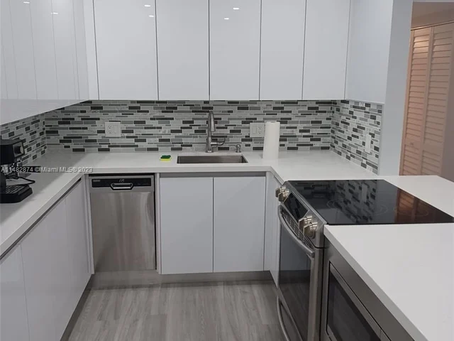 13550 SW 6th Ct # 402A, Pembroke Pines FL 33027