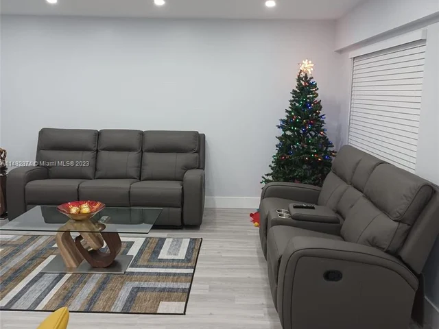 13550 SW 6th Ct # 402A, Pembroke Pines FL 33027