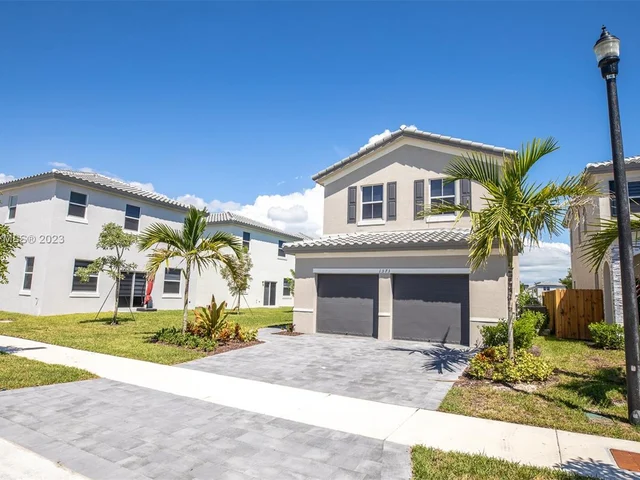 1373 SE 26th Rd, Homestead FL 33035