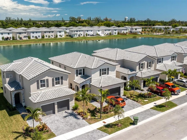 1373 SE 26th Rd, Homestead FL 33035