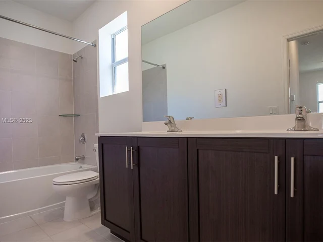 1373 SE 26th Rd, Homestead FL 33035