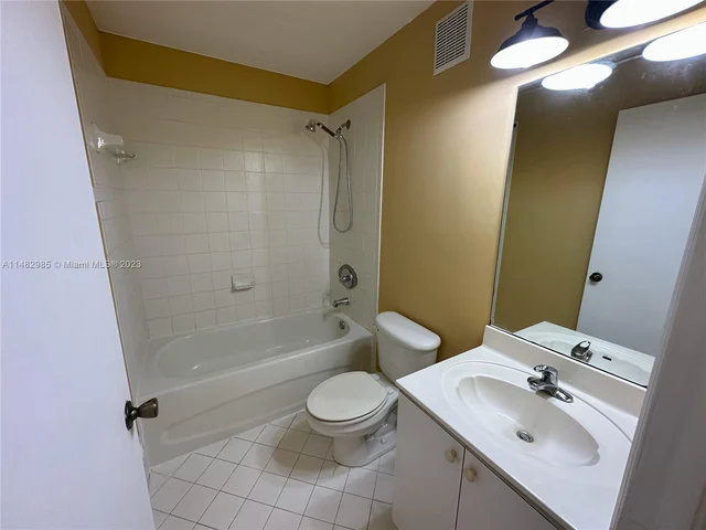 2920 SE 12th Rd # 30, Homestead FL 33035