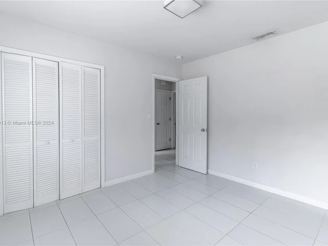 11940 SW 81st Rd # 1, Pinecrest FL 33156