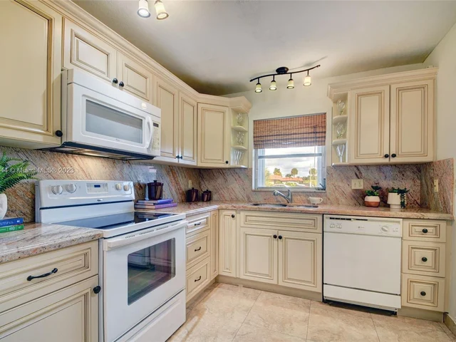 5725 Fernley Dr E # 45, West Palm Beach FL 33415