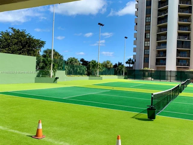 1800 NE 114th St # 1201, Miami FL 33181